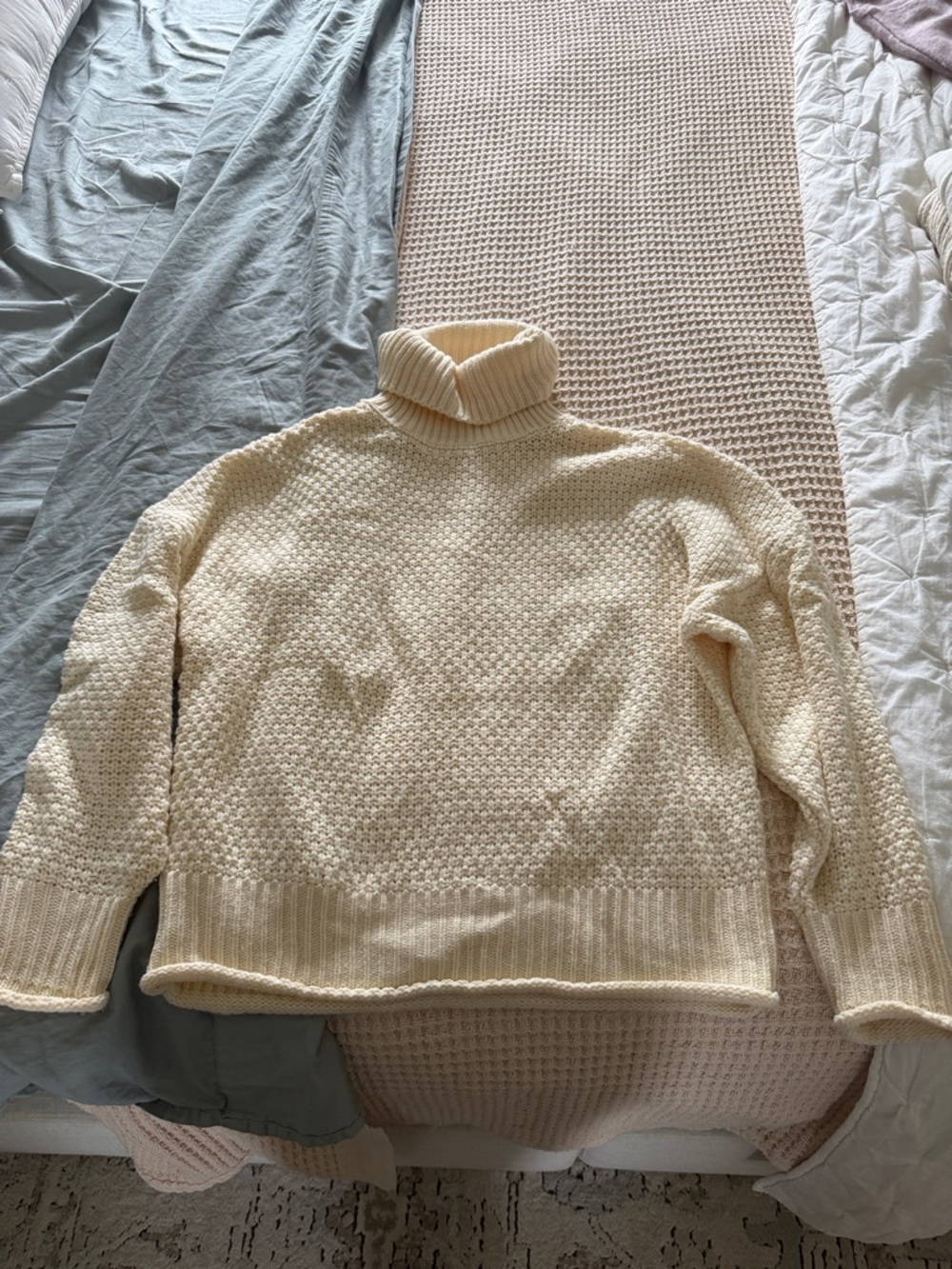 Cream Turtleneck Knit Sweater - Cozy Women's Pullover